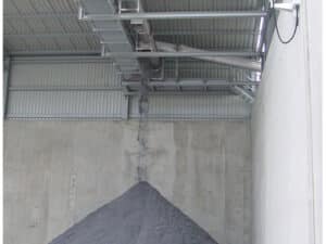 Outlet shutes for de-inked sludge